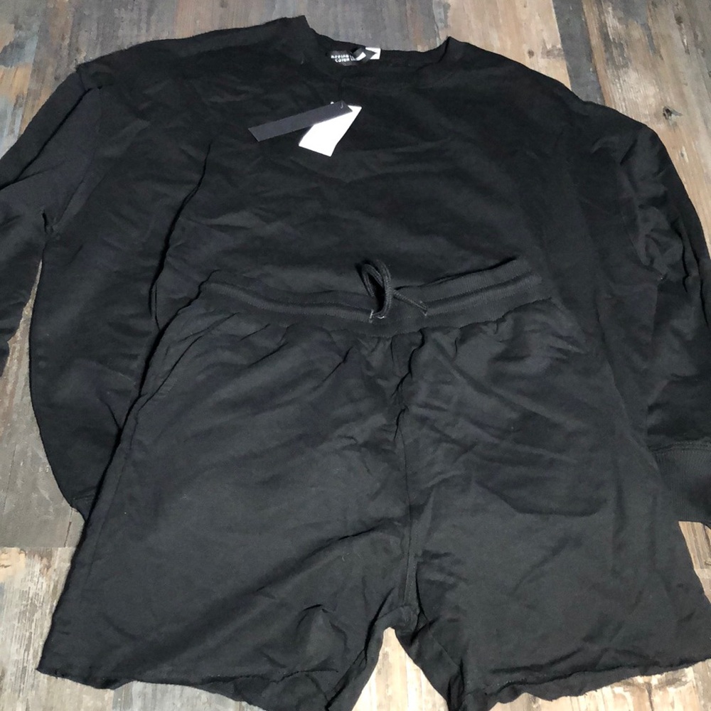 Design Lab 2 piece short and sweatshirt set